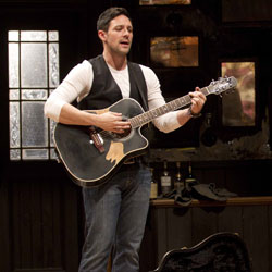 Steve Kazee in Once
(© Joan Marcus)